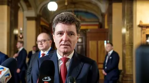 Nicușor Dan, după votul PSD la moțiunea împotriva ministrului Mediului: Nu e util ca partidele din coaliție să se atace între ele