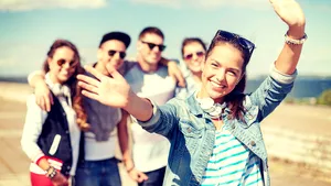 A romániai nők hamarabb elhagyják a családi fészket, mint a férfiak