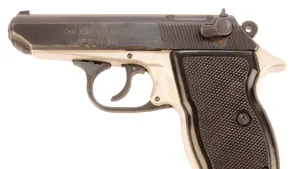 Poliţistul ucis „lupta” cu un pistol Carpaţi, produs în urmă cu 45 de ani. Ce ARMĂ avea suspectul de crimă/ Dumitru Coarnă, despre raportul de forţe între cei doi
