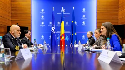 POLITIC Oana Ţoiu şi şeful Comitetului Militar NATO, discuții la Bucureşti despre securitatea Mării Negre şi ameninţările cu drone