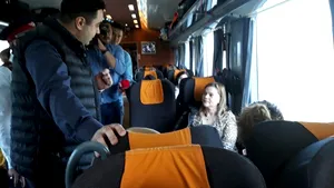 Ministrul Cuc, mulţumit după o călătorie la mare în care trenul a ajuns cu 5 minute mai devreme. Ce spune despre modernizarea CFR