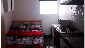 Cât plăteşti pentru ce (nu) primeşti. „Condiţii de lux” la preţuri piperate, în Cluj: „300 de euro ca să dormi lângă aragaz”