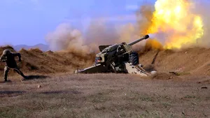Azerbaidjanul anunţă că operaţiunea sa militară împotriva forţelor armene continuă / SUA şi Rusia au făcut apel la oprirea ostilităţilor şi la negocieri