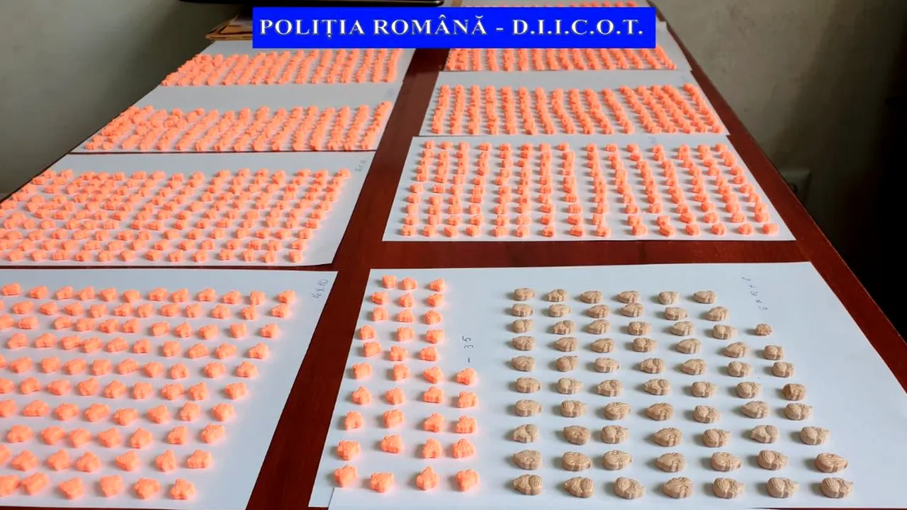 Peste 1.300 de pastile de ecstasy în formă de fluturaşi sau ursuleţi, capturate la Iaşi