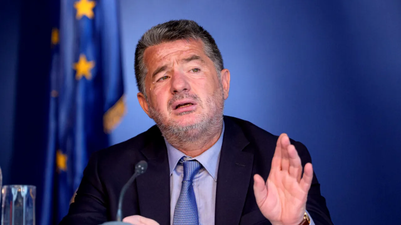 Halucinant la CFR Călători: mai mulți angajați sunt obligați să-și întrerupă programul de lucru timp de patru ore, iar apoi să-l reia