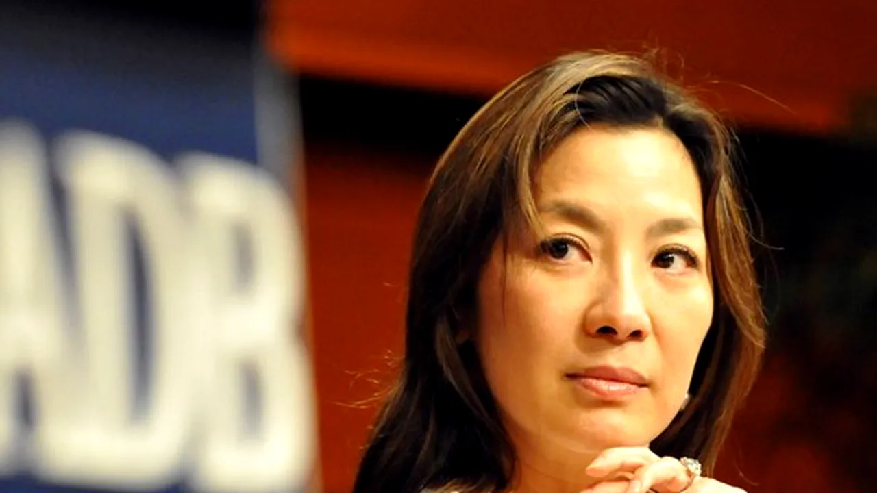 Michelle Yeoh a devenit prima femeie asiatică recompensată cu Oscarul pentru cea mai bună actriţă