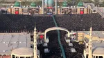 Sicriul lui Ali Khamenei este transportat în Irak. Mulțimea de oameni scandează „Moarte Americii!”