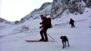 Romanian Tourists Still Missing, Rescuers To Resume Searches Tuesday