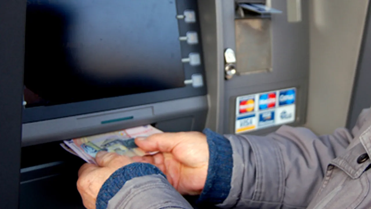 FMI: Guvernul s-a angajat să revizuiască până la 31 decembrie legislaţia privind pensiile