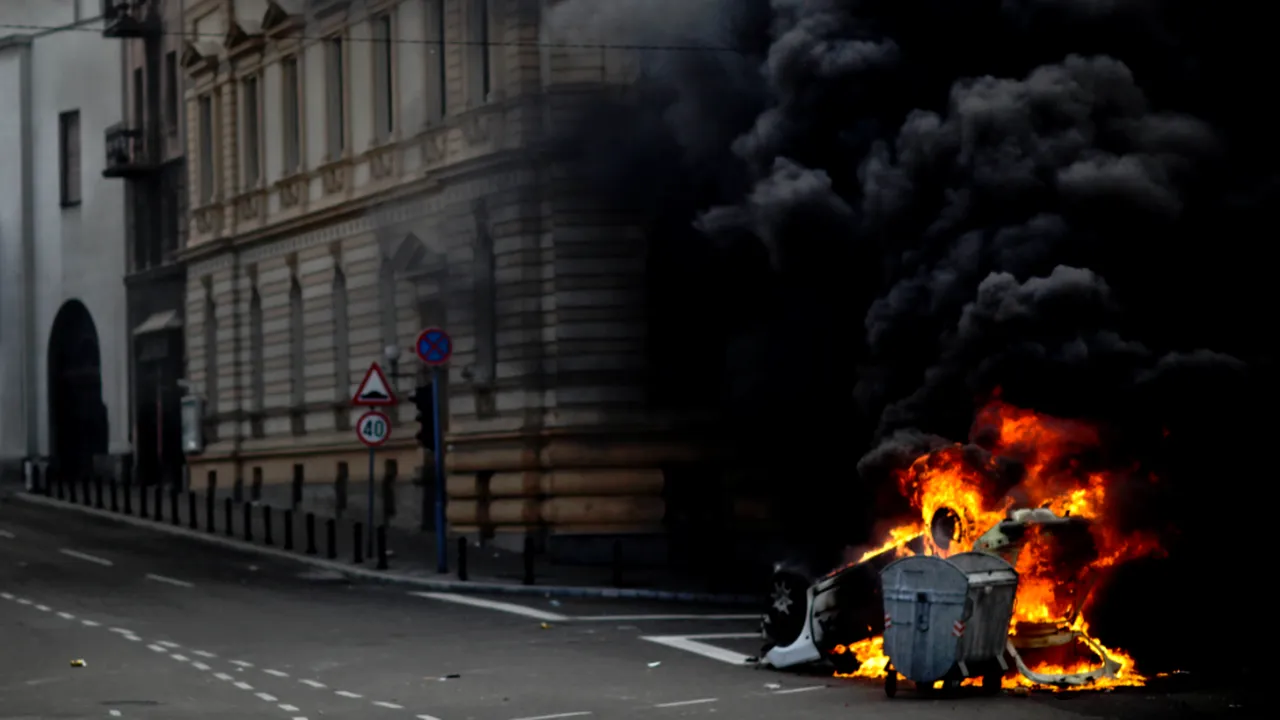 Alertă la Botoşani: Patru maşini au fost incendiate în timpul nopţii/ Piromanul, căutat de poliţişti