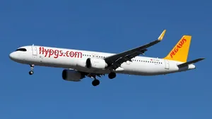 Aterizare de urgență la București: un avion care zbura din Sankt Petersburg spre Istanbul a emis semnal de primejdie după decolare
