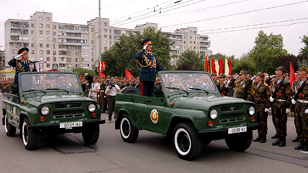 Mihai Ghimpu cere retragerea trupelor şi armamentului rus din R.Moldova