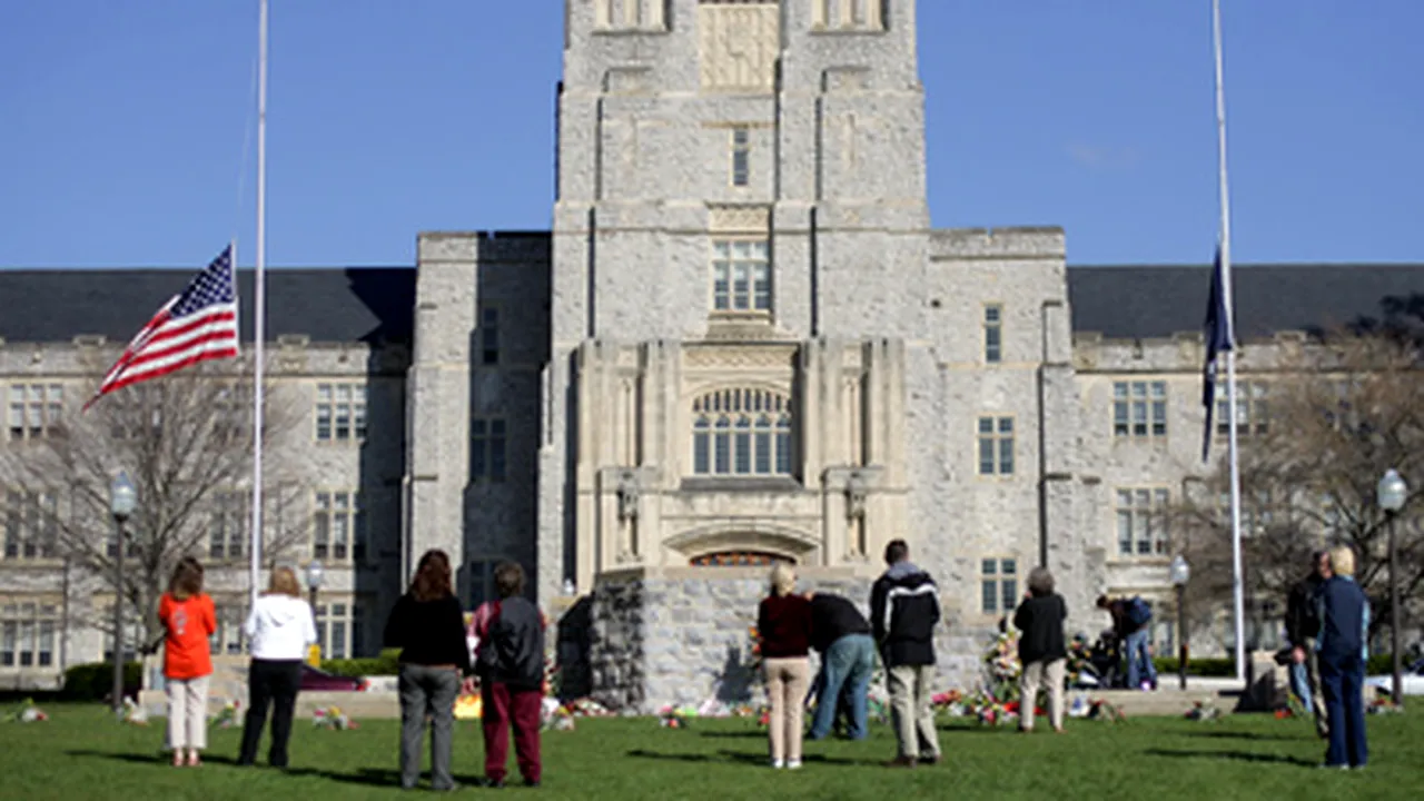 Studentă de origine chineză, decapitată la universitatea Virginia Tech (Video)