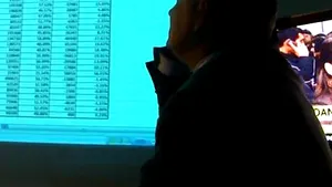 Vezi cum Adrian Videanu l-a sunat pe Hrebenciuc în noaptea alegerilor ca să râdă de el!