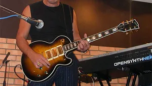 Chitaristul Jan Akkerman va concerta, pe 20 august, la Hard Rock Cafe din Bucureşti