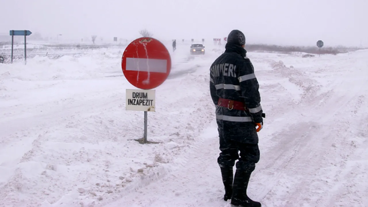 Autostrada A2, închisă între Bucureşti şi Lehliu, din cauza viscolului şi a ninsorii