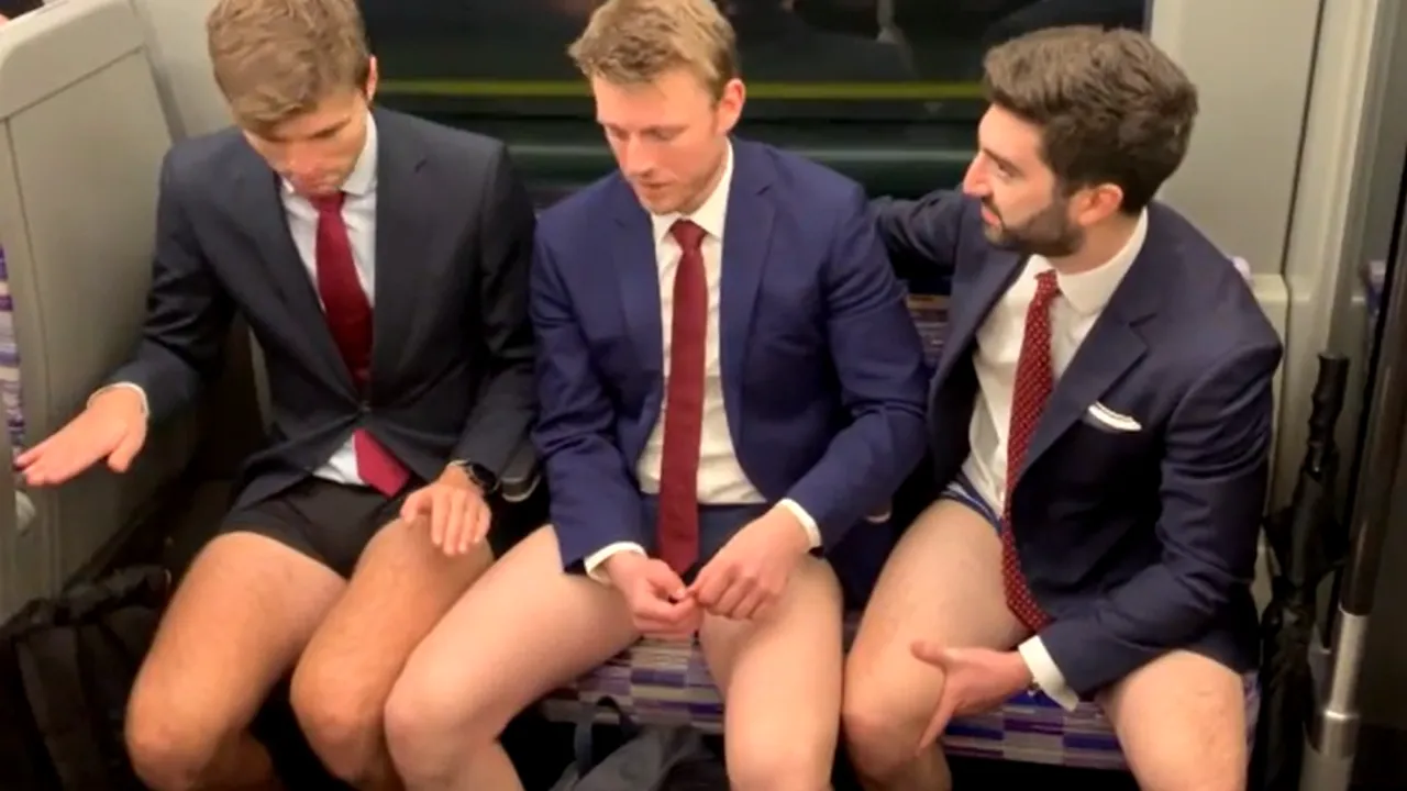 La metrou, fără pantaloni: iniţiativa care „sărbătoreşte prostia” revine după pandemie

