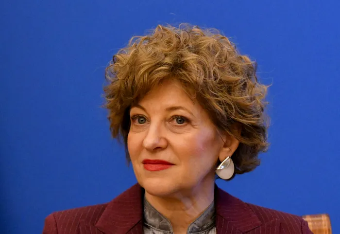 POLITIC Oana Gheorghiu acuză „fabrica de copy-paste” din companiile de stat: „Un singur plan copiat de patru ori, indiferent de context și specificități”
