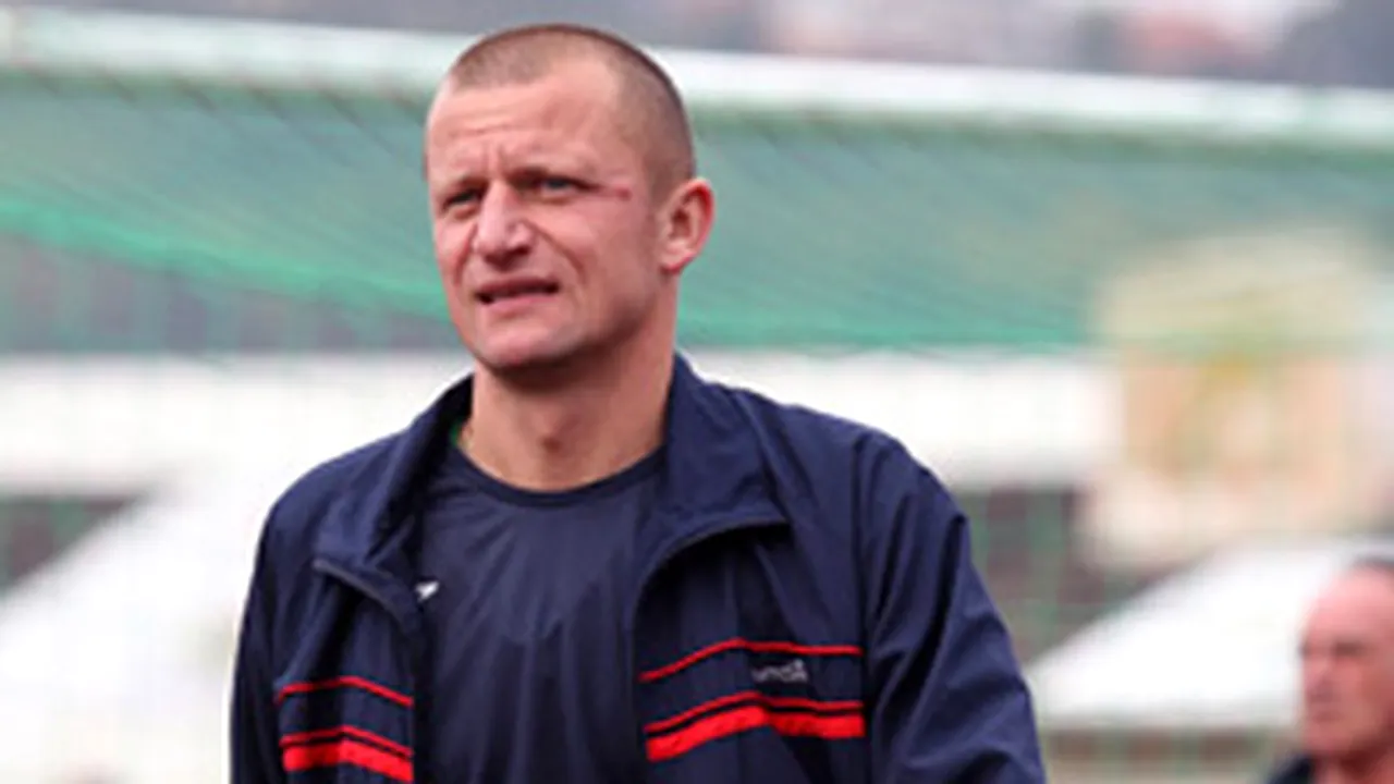 Dorinel Munteanu spune că va juca pentru U Cluj dar nu va mai juca la naţională