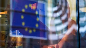 Uniunea Europeană semnalează Statelor Unite că va combate protecţionismul alături de China