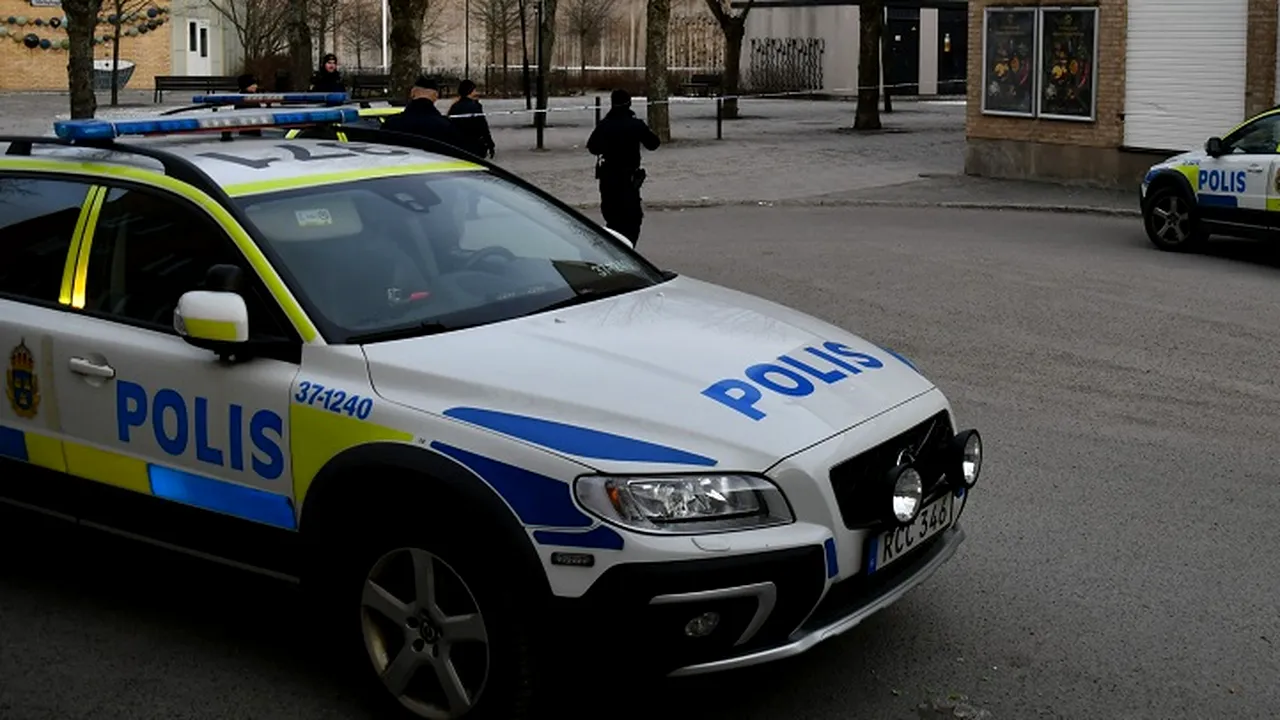 Focuri de armă într-un mall situat în apropiere de Stockholm