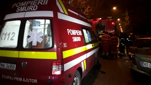 Poliţistul de la DIPI, care a incendiat un apartament şi a împuşcat doi oameni după o ceartă cu iubita, a fost reţinut - FOTO, VIDEO