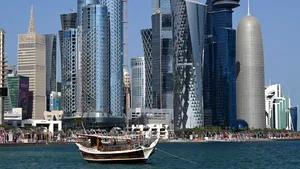 O nouă forţă geopolitică se naşte în deşerturile arabe, ajutată de războiul lui Putin