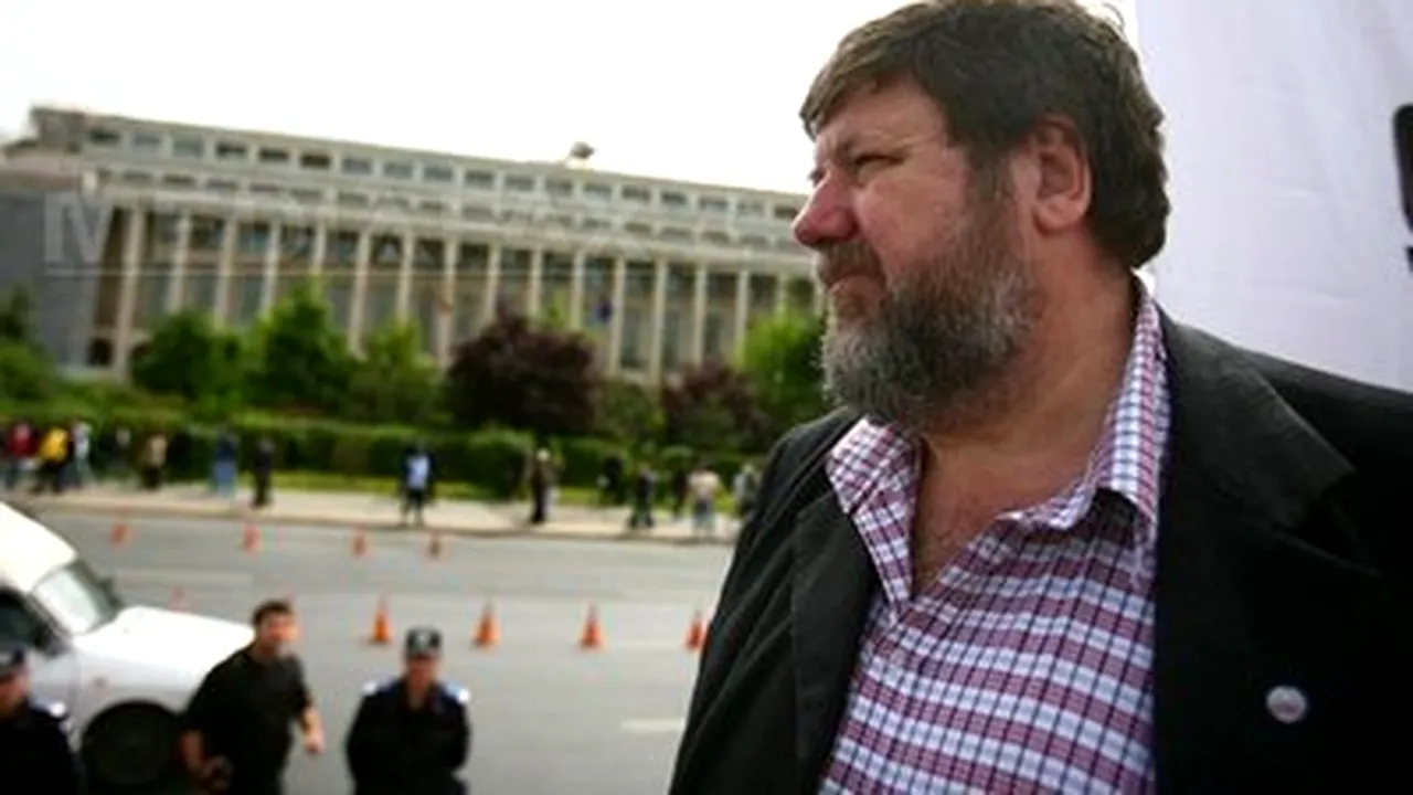 Romanian Union Leader Says Illegal To Build Unitary Salary Law On Wages Cut By 25%