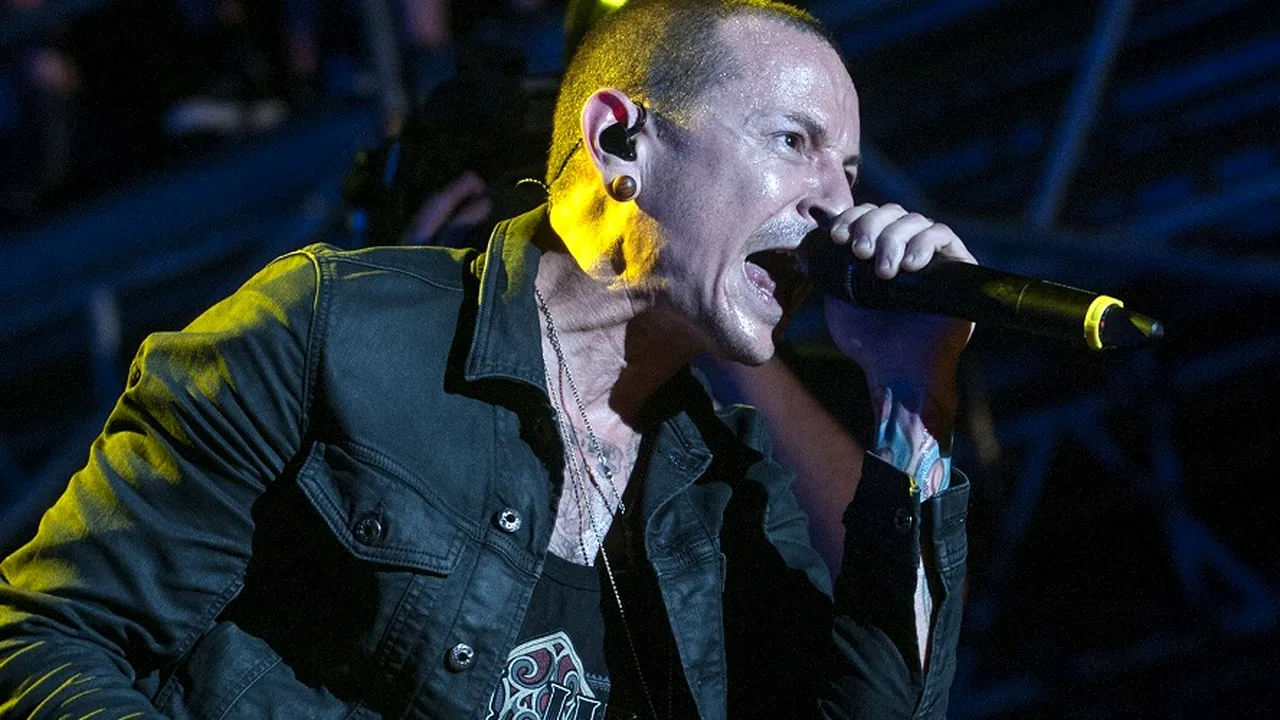 Mike Shinoda, noul solist al formaţiei Linkin Park, a lansat un album la şase luni de la sinuciderea lui Chester Bennington