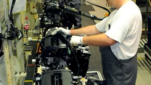 Opel ar putea renunţa la o treime din angajaţii din Germania