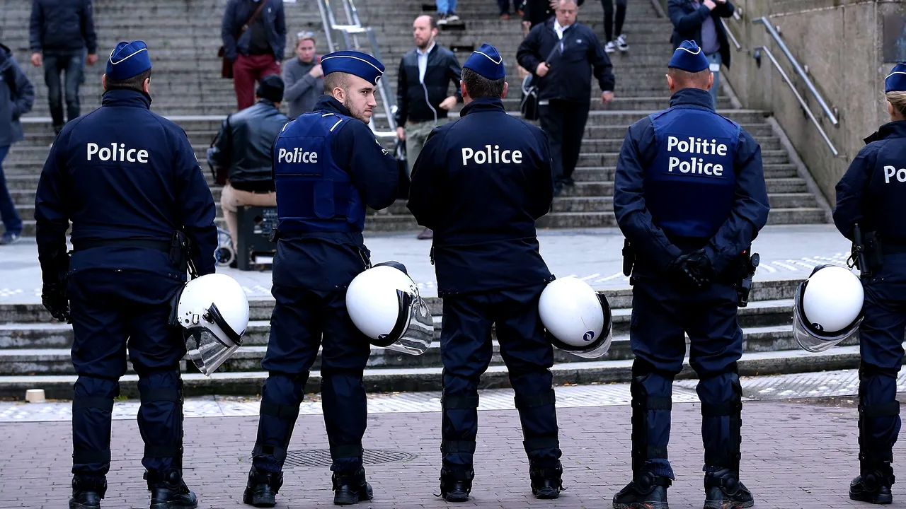 ALERTĂ de securitate în Bruxelles: Sute de agenţi de poliţie, într-o o vastă operaţiune înaintea unui summit UE