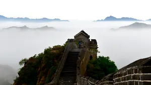 Două persoane au fost reţinute în China pentru că au deteriorat Marele Zid cu un excavator