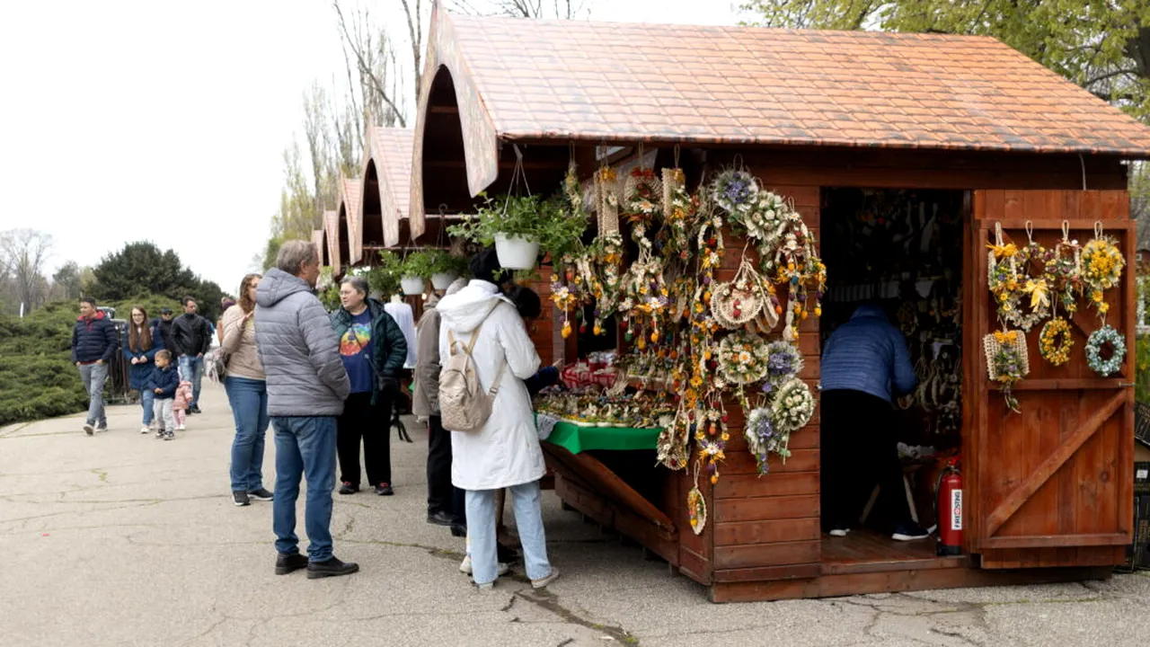 Peste 30.000 de persoane au vizitat în weekend Târgul de Paște din Capitală