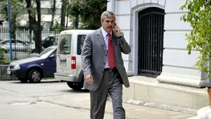 Romanian Social Democrats Give PM Ultimatum To Reinstate Sacked Interior Min