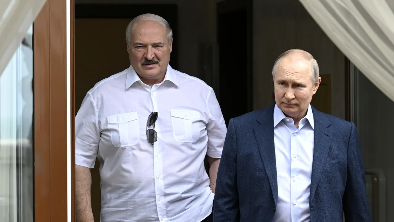 Vladimir Putin: Rusia va transfera în iulie arme nucleare tactice în Belarus