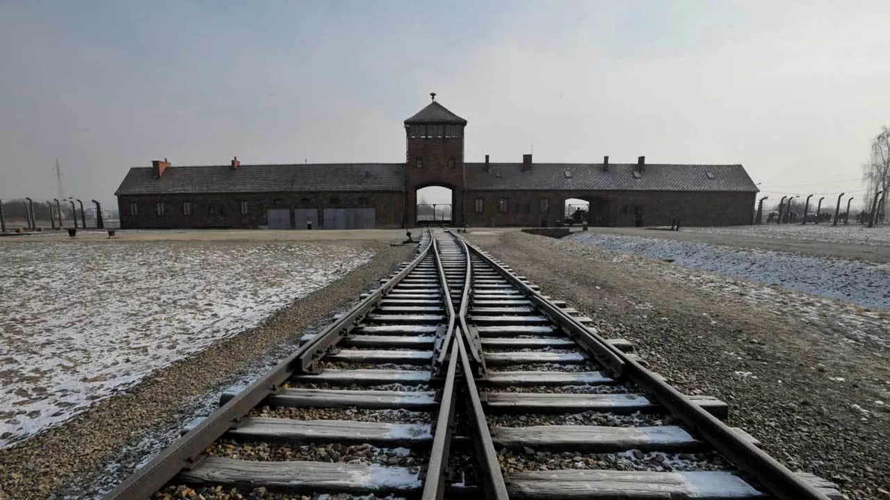 Senatul Poloniei a votat favorabil proiectul de lege privind Holocaustul