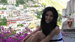 Corina Caragea a condus pe cel mai spectaculos drum de pe Coasta Amalfitană