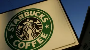 Starbucks concediază 6.700 de angajaţi