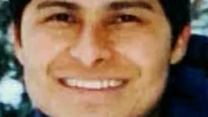 Un bărbat care a căzut de la etajul 47 şi-a revenit