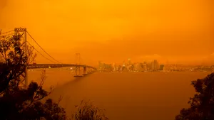 FOTO. Imagini apocaliptice în San Francisco. Aşa arăta cerul din zona golfului din cauza incediilor care au devastat zona