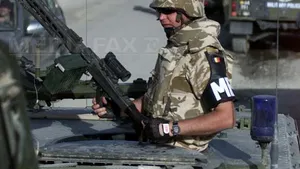 Militar român rănit într-o deflagraţie în Afganistan. Sublocotenentul are leziuni la picioare şi la omoplatul drept