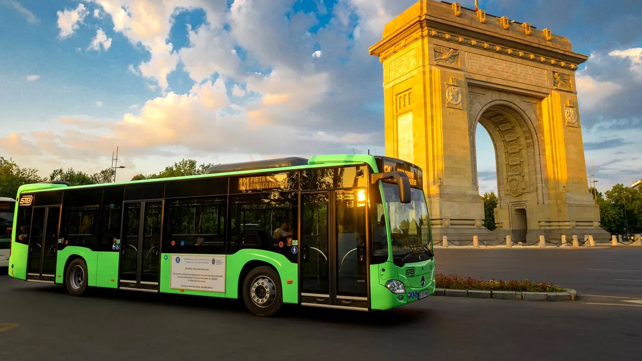 FOTO | Primele opt autobuze hibrid Mercedes Citaro au intrat azi pe traseu în Bucureşti. Pe ce linie circulă acestea