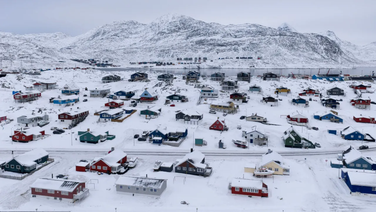 Franța solicită organizarea unui exercițiu NATO în Groenlanda