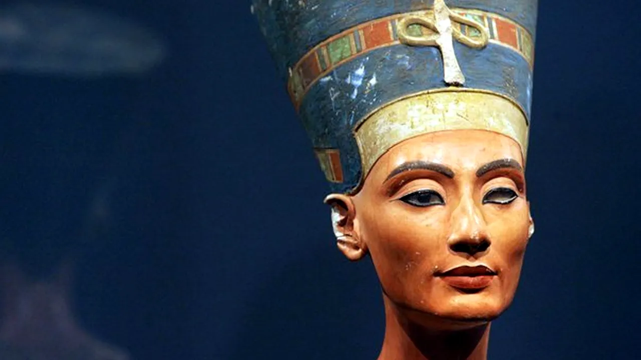 Mormântul reginei egiptene Nefertiti a fost descoperit, afirmă un arheolog britanic