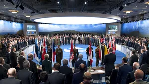 Liderii NATO au primit cadou la summitul de la Newport whiskey galez şi o carte de poezii