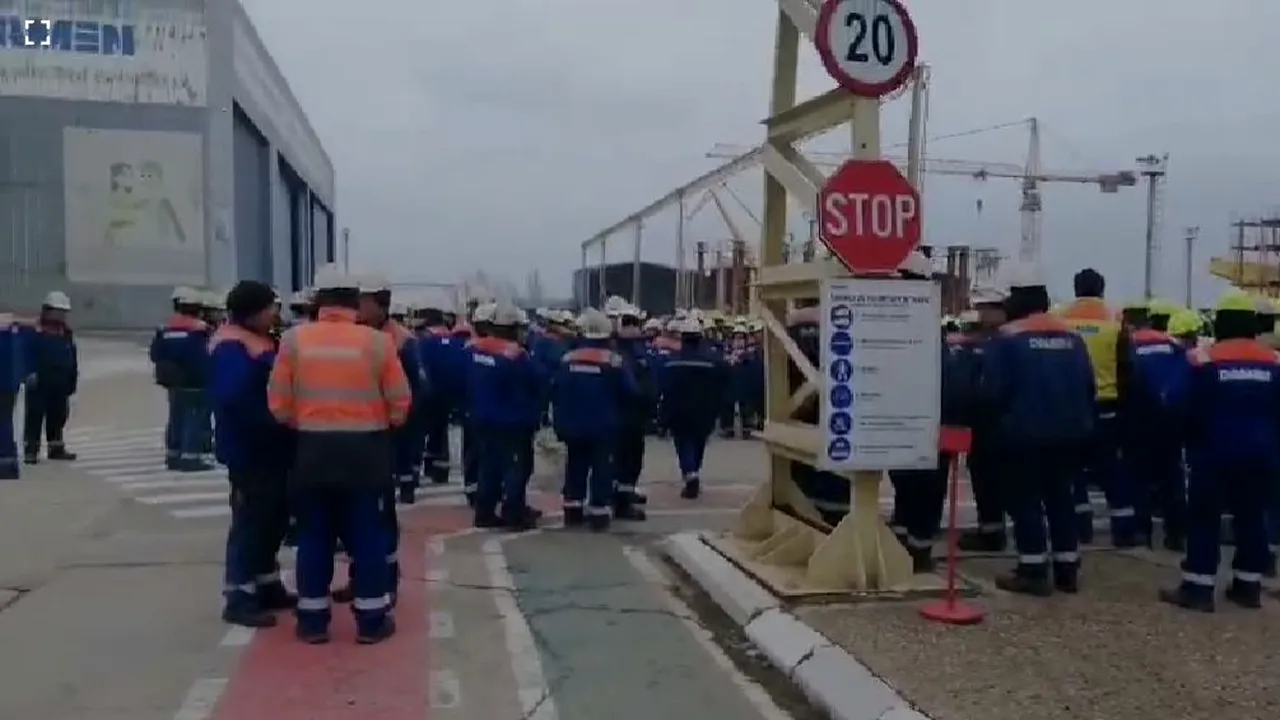 Protest spontan la Șantierul Naval Mangalia