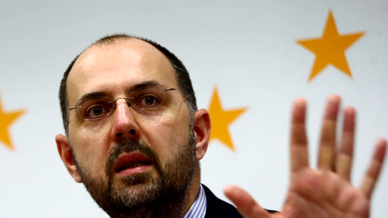Kelemen Hunor: Nu se pune problema de semnarea sau votarea unei moţiuni de cenzură