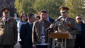 Mandatul generalului Ciucă în funcţia de şef al Statului Major al Apărării, prelungit cu un an