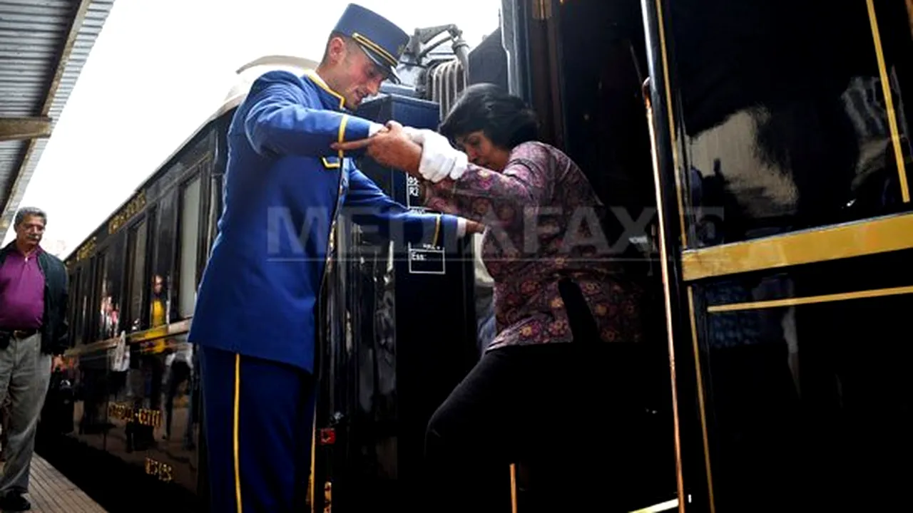 Trenul Orient Express a adus noi fericiţi turişti din toată lumea în Gara de Nord din Capitală - GALERIE FOTO