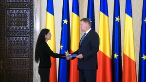 Noii miniştri ai justiţiei, fondurilor UE şi românii de pretutindeni, la depunerea jurământului la Cotroceni | FOTO